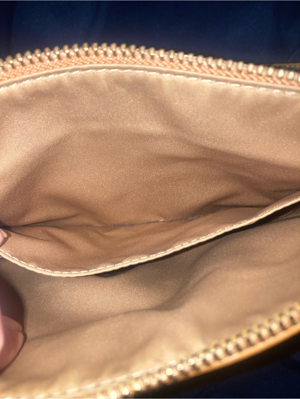 Coach Madison Leather East West Swingpack in Camel - Picture 12 of 12